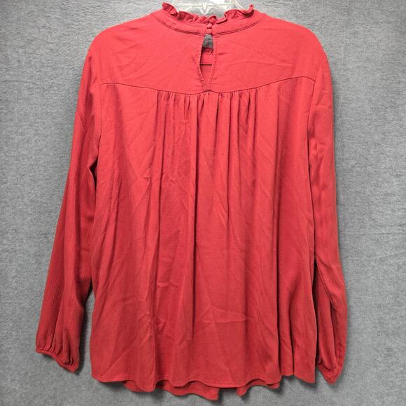 Torrid Crinkle Gauze Relaxed Embroidered Blouse Size 00/M/L - Picture 3 of 6